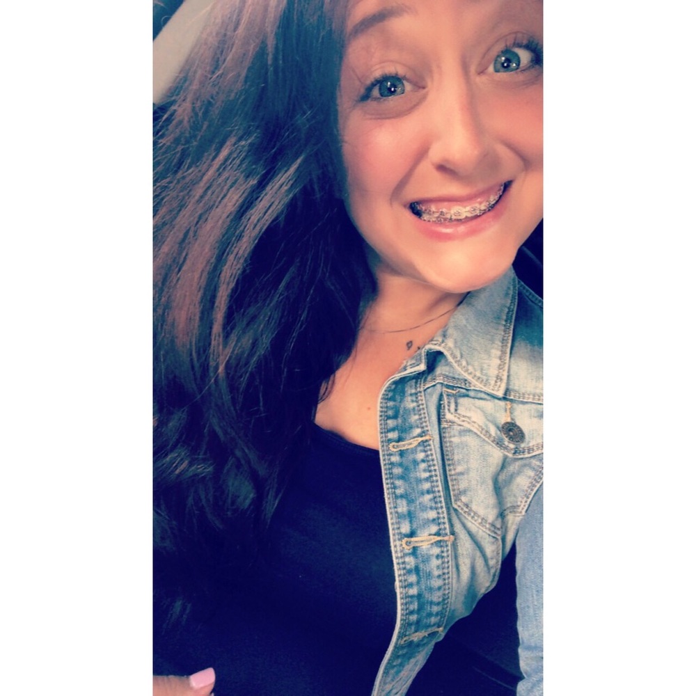 Meet your Posher, Nicole